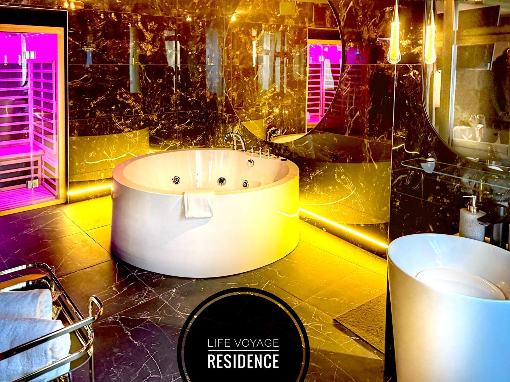 Life Voyage Residence & Spa - Strasbourg'S City Center Luxury Experience Buitenkant foto